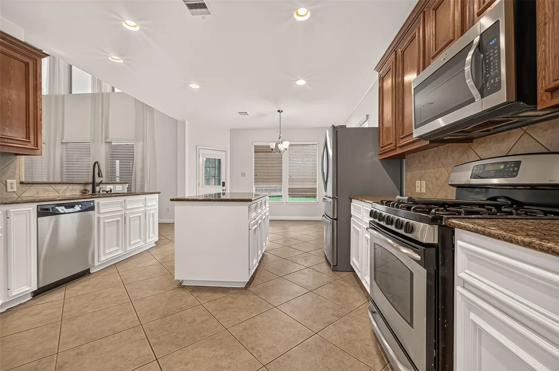 Photo of 331 Silver Creek Circle