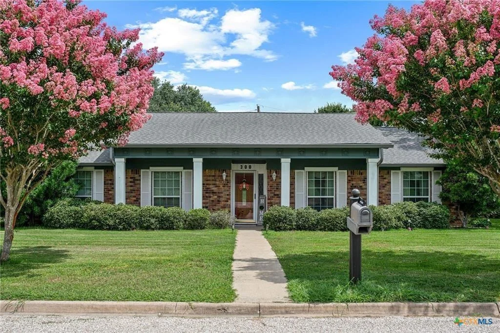 Photo of 300 Green Avenue