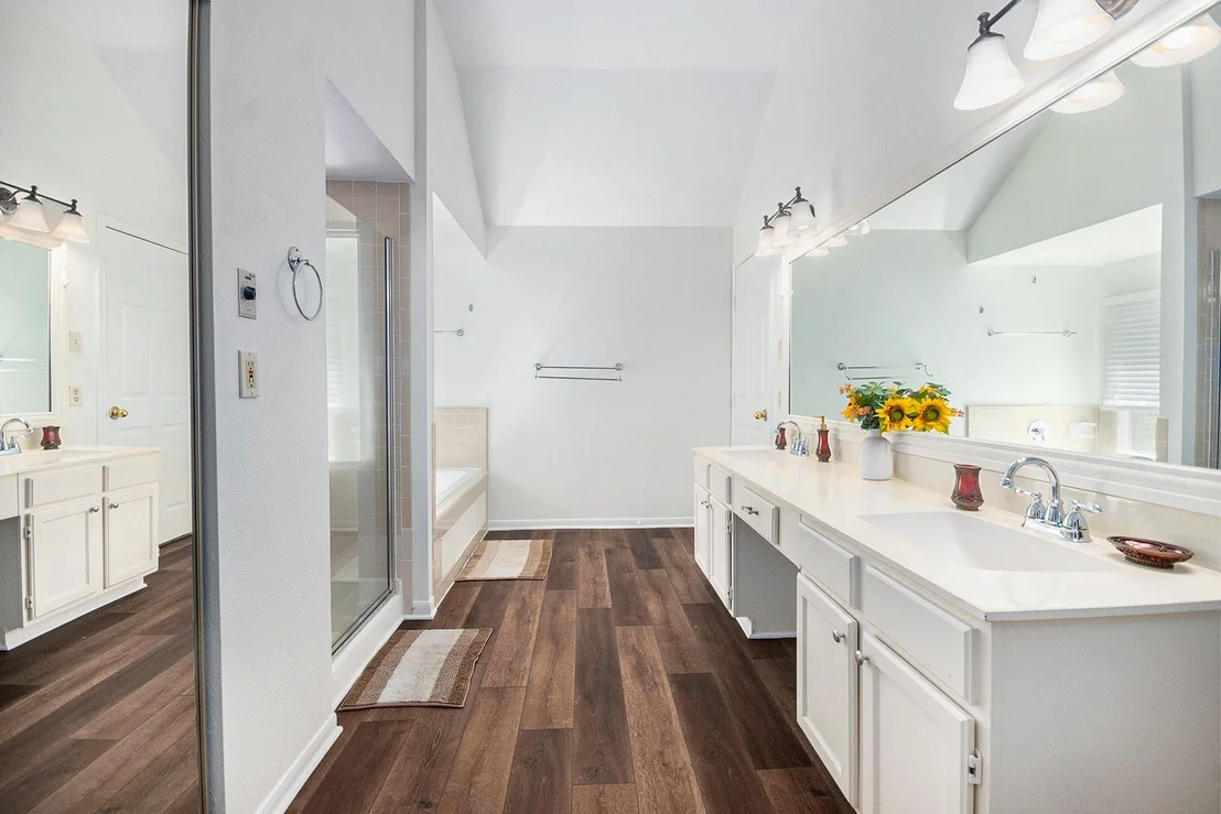 Photo of 1431 New Cedars Drive