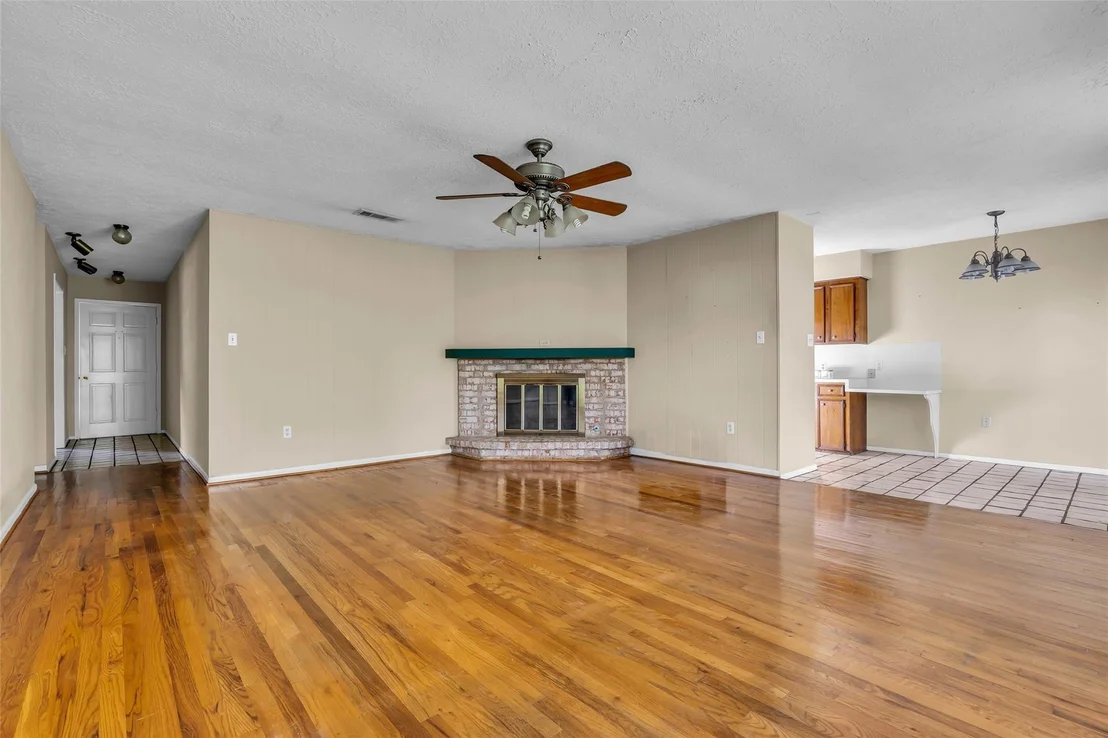 Photo of 168 Greenleaf Lane