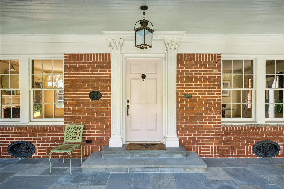 Photo of 1807 Albans Road
