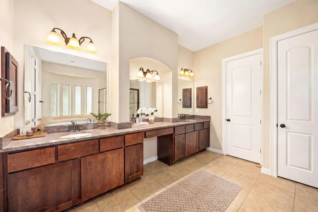 Photo of 5102 Hawthorne Bend Drive
