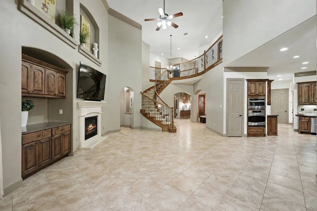 Photo of 90 Player Oaks Place