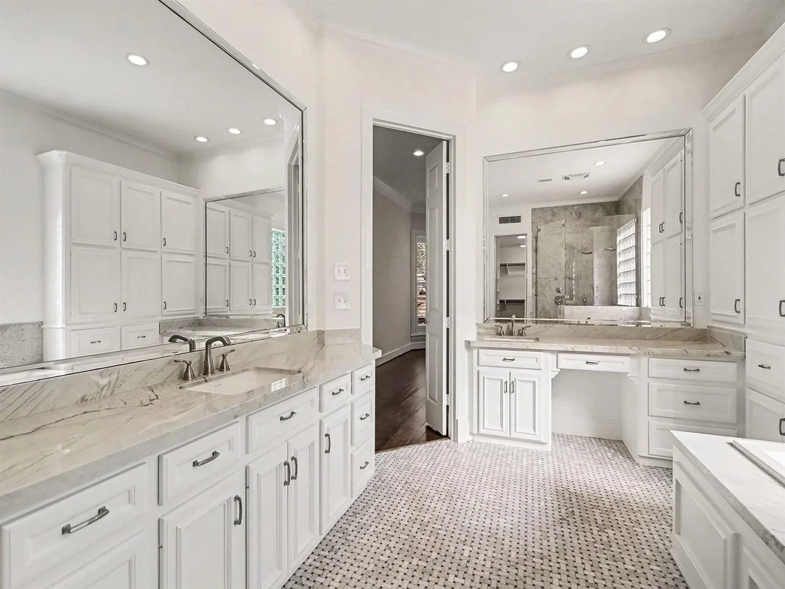 Photo of 22918 Chaus Court
