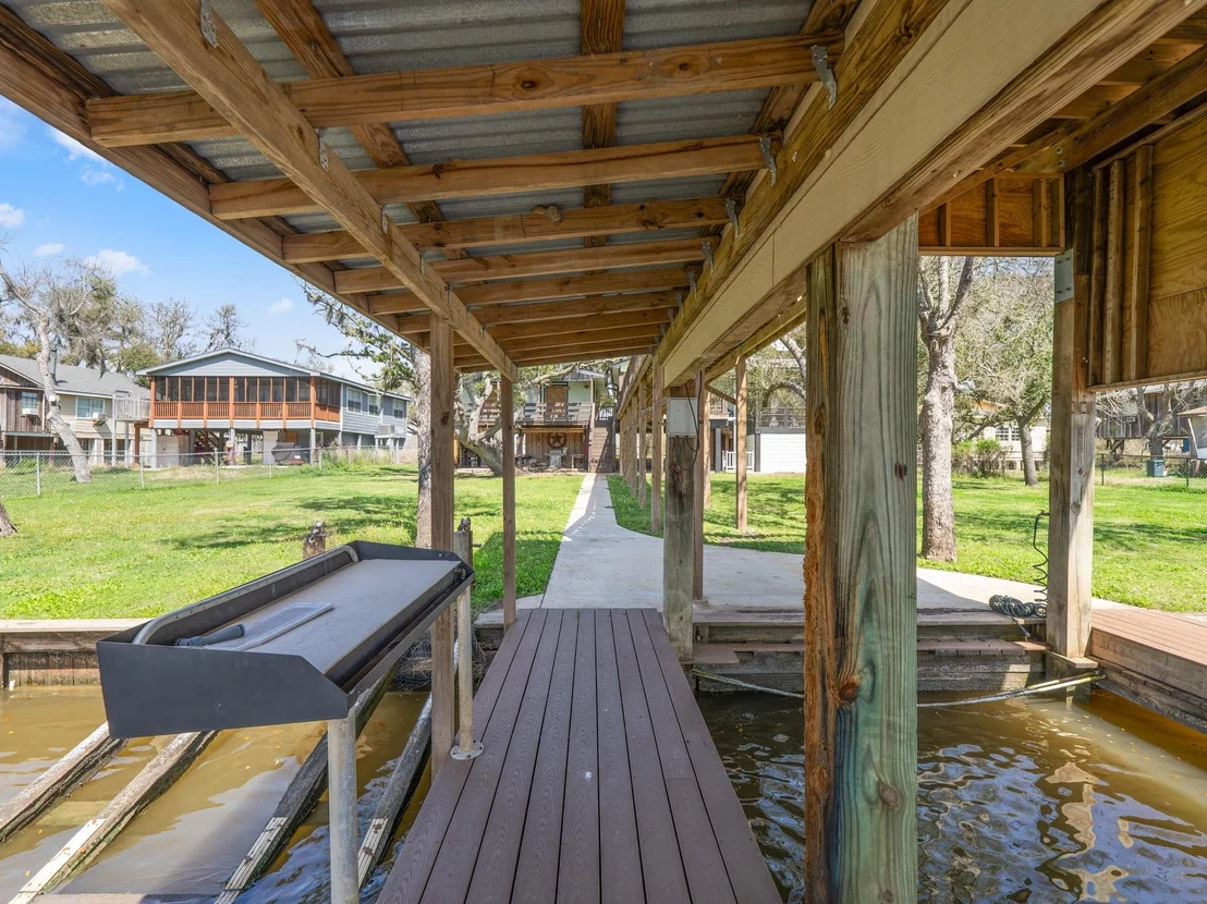 Photo of 1225 Private Road 652
