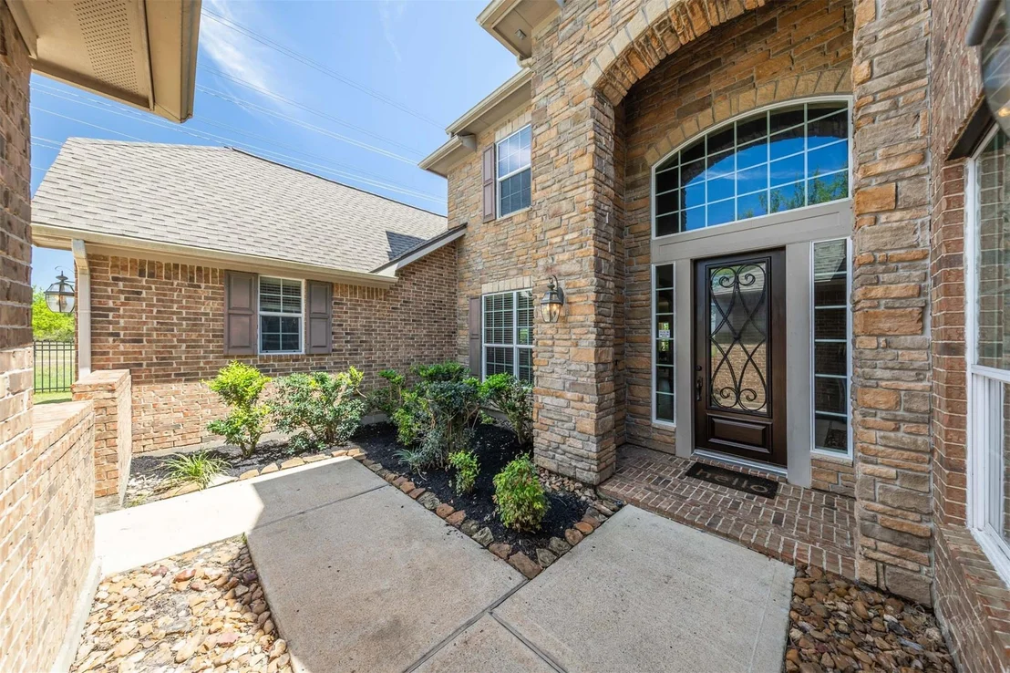 Photo of 28003 Nobbe Hollow Drive