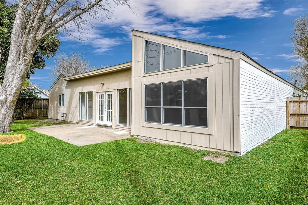Photo of 7911 Portal Drive