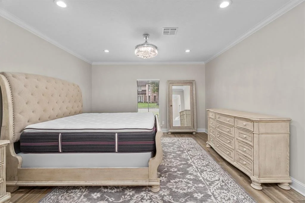 Photo of 5523 Theall Road