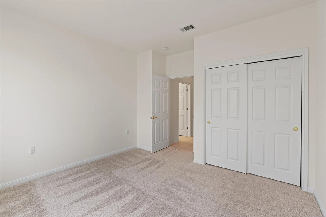 Photo of 103 Brooks Circle
