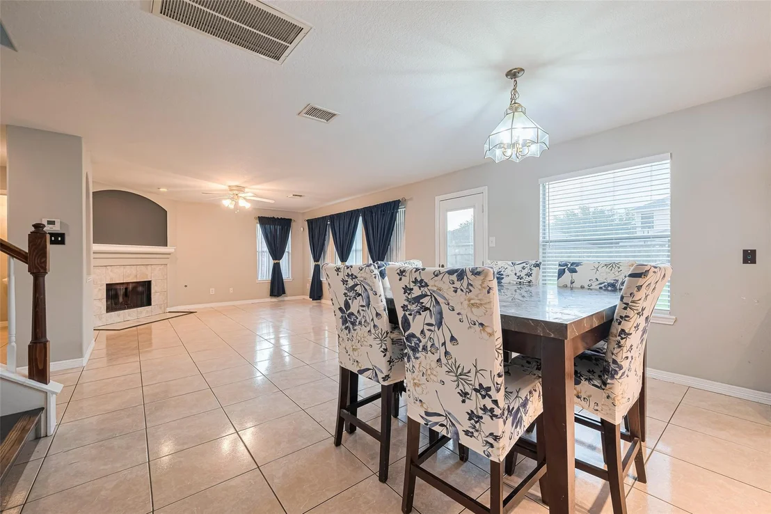 Photo of 1822 Karsen Drive