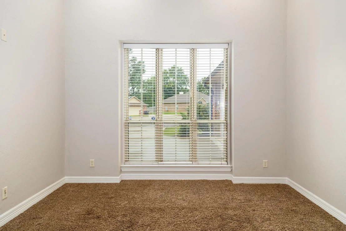 Photo of 124 Lakeway Lane
