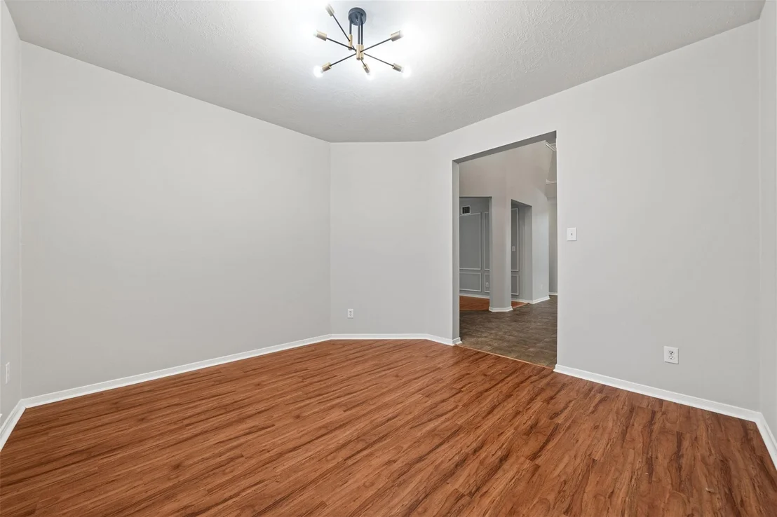 Photo of 1304 Pine Stream Drive S
