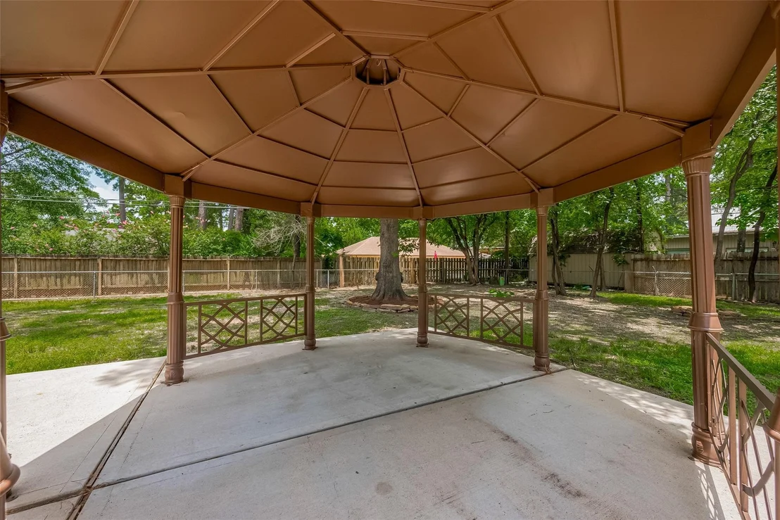 Photo of 323 Spring Woods Drive