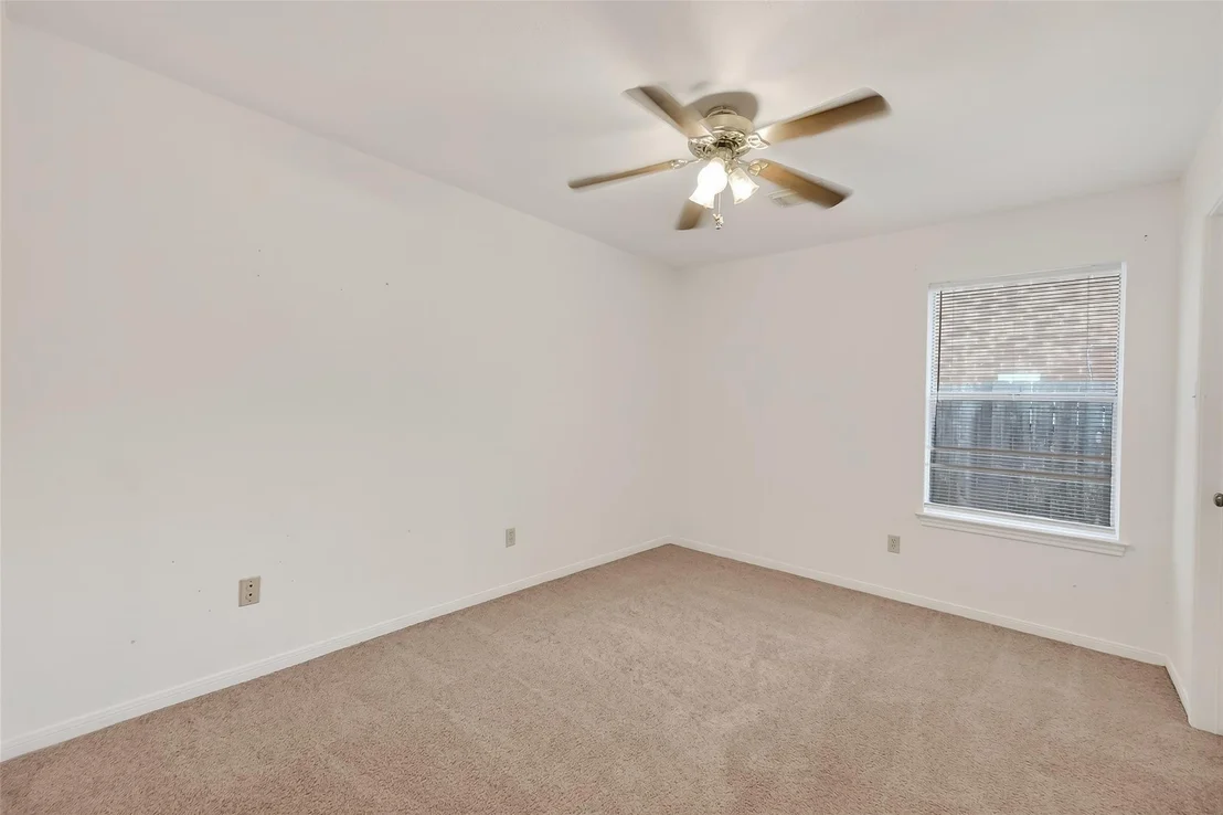 Photo of 17423 Saxon Drive