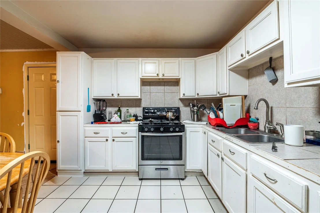 Photo of 4937 Bataan Road