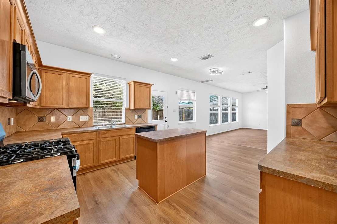 Photo of 19246 Hopeview Court