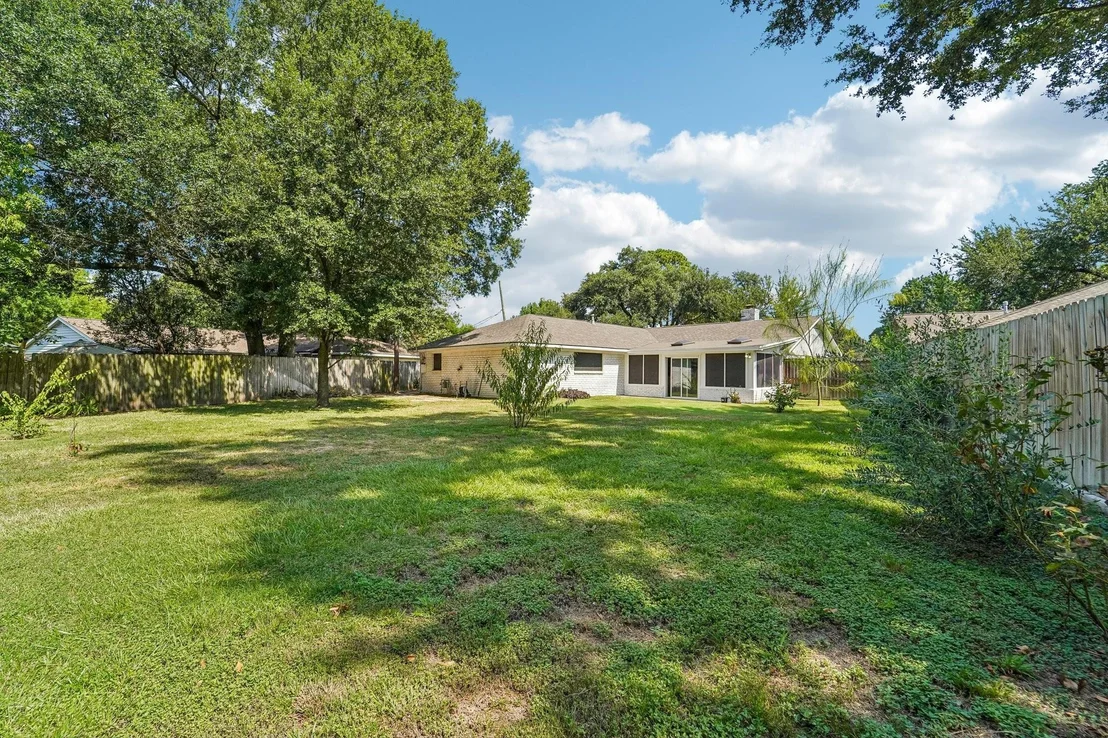 Photo of 6123 Rena Street