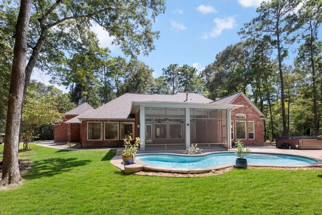 Photo of 10857 Lake Forest Drive