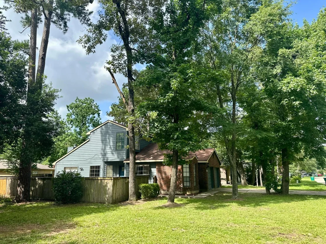 Photo of 78 W High Oaks Circle