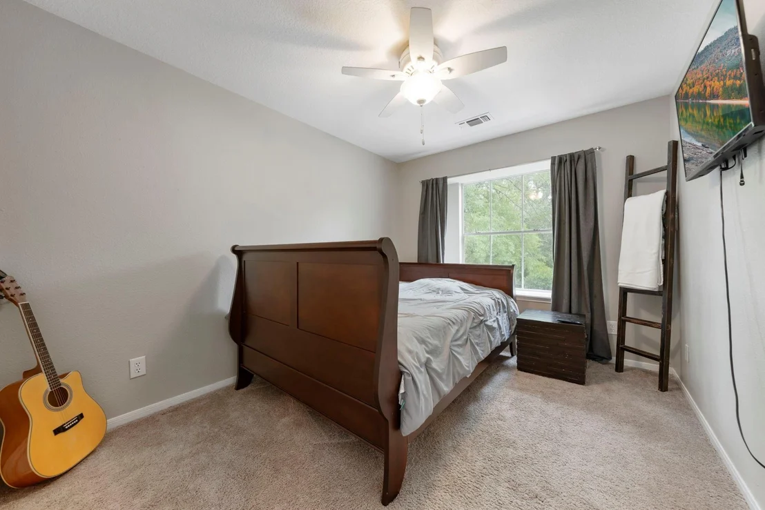 Photo of 123 Sheerborne Court