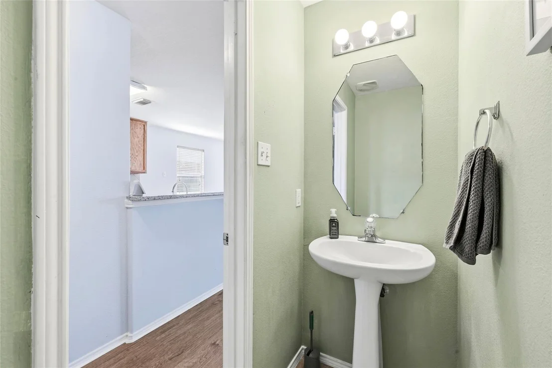 Photo of 606 Kiley Drive