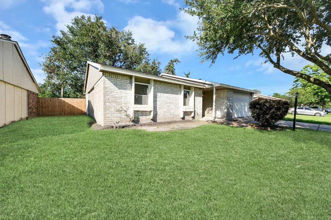 Photo of 6834 Kearney Drive