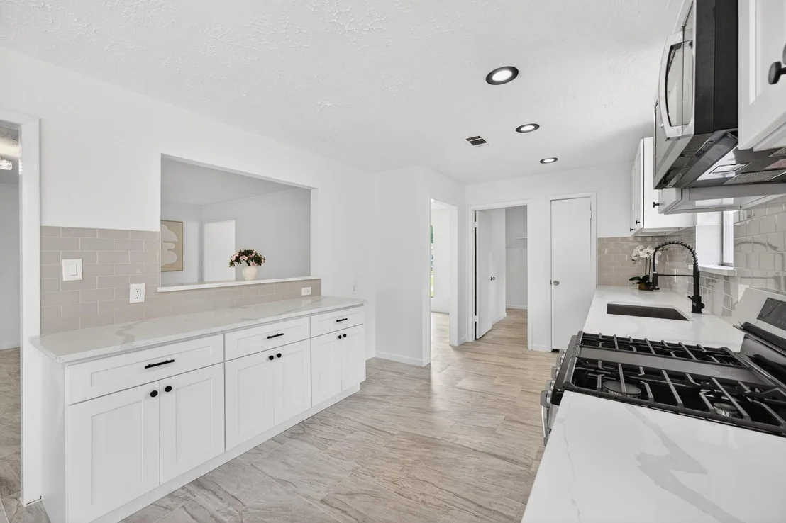 Photo of 24106 Spring Mill Lane