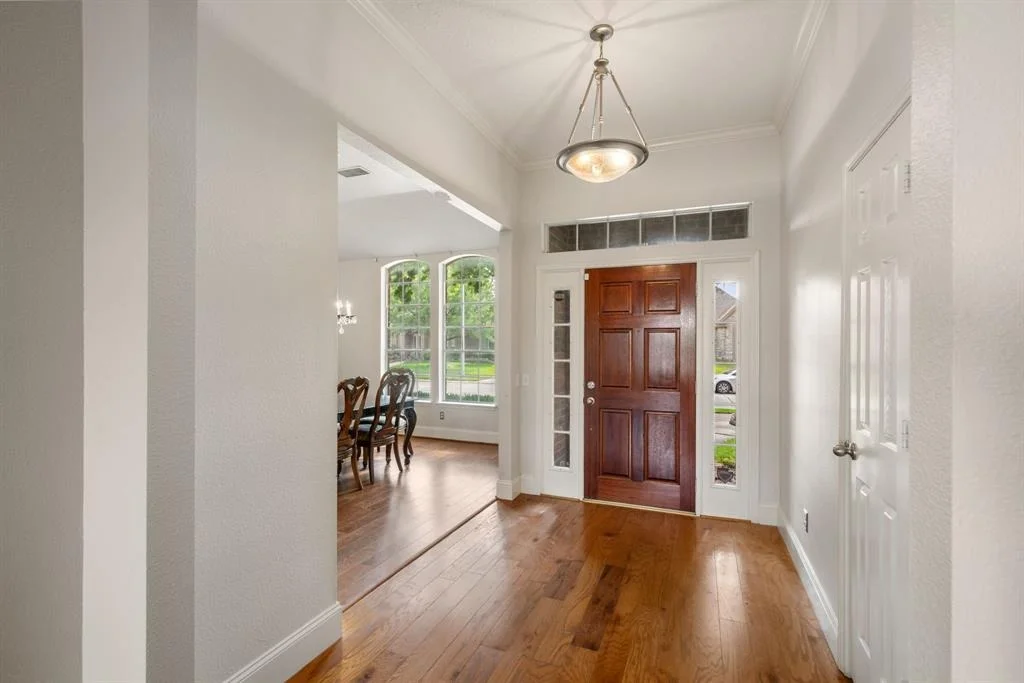 Photo of 11111 Hillside Glen Trail