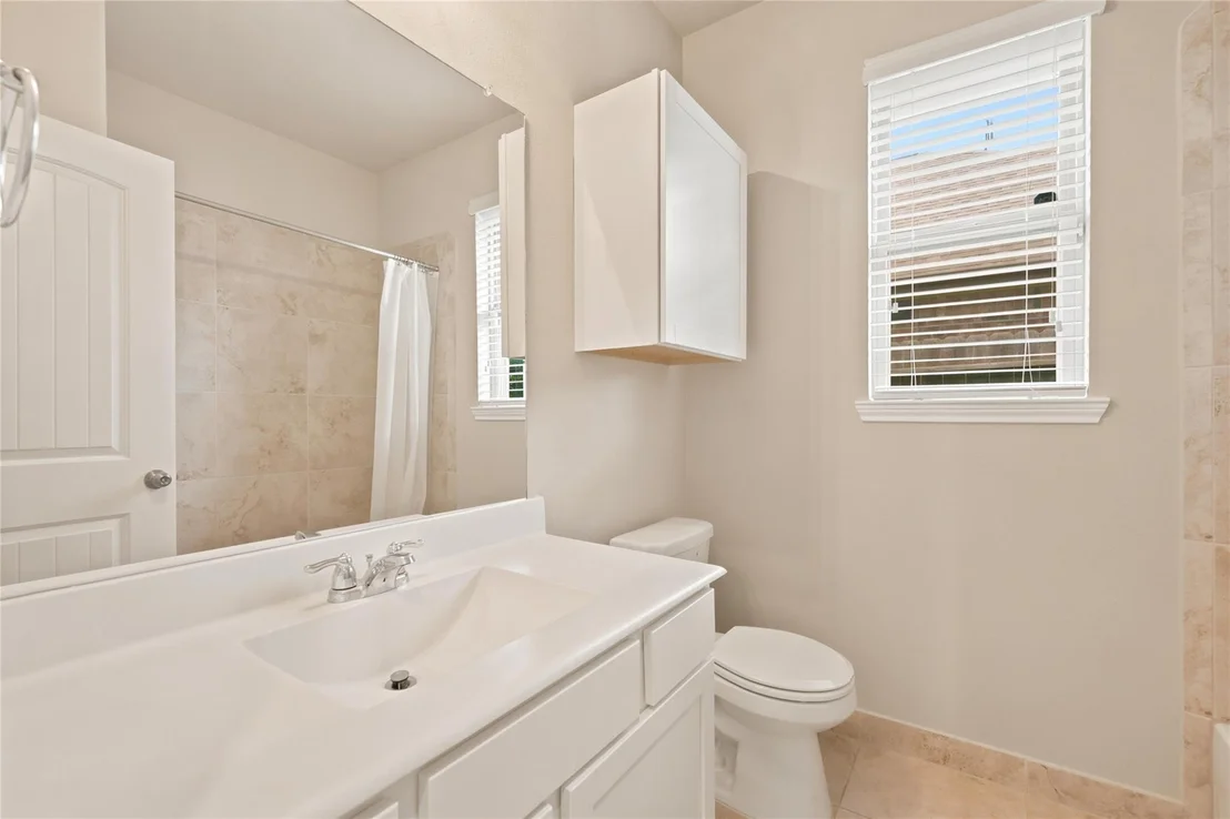 Photo of 3747 Lake Bend Shore Drive