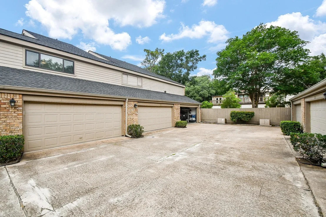 Photo of Unit 10 at 1908 Augusta Drive