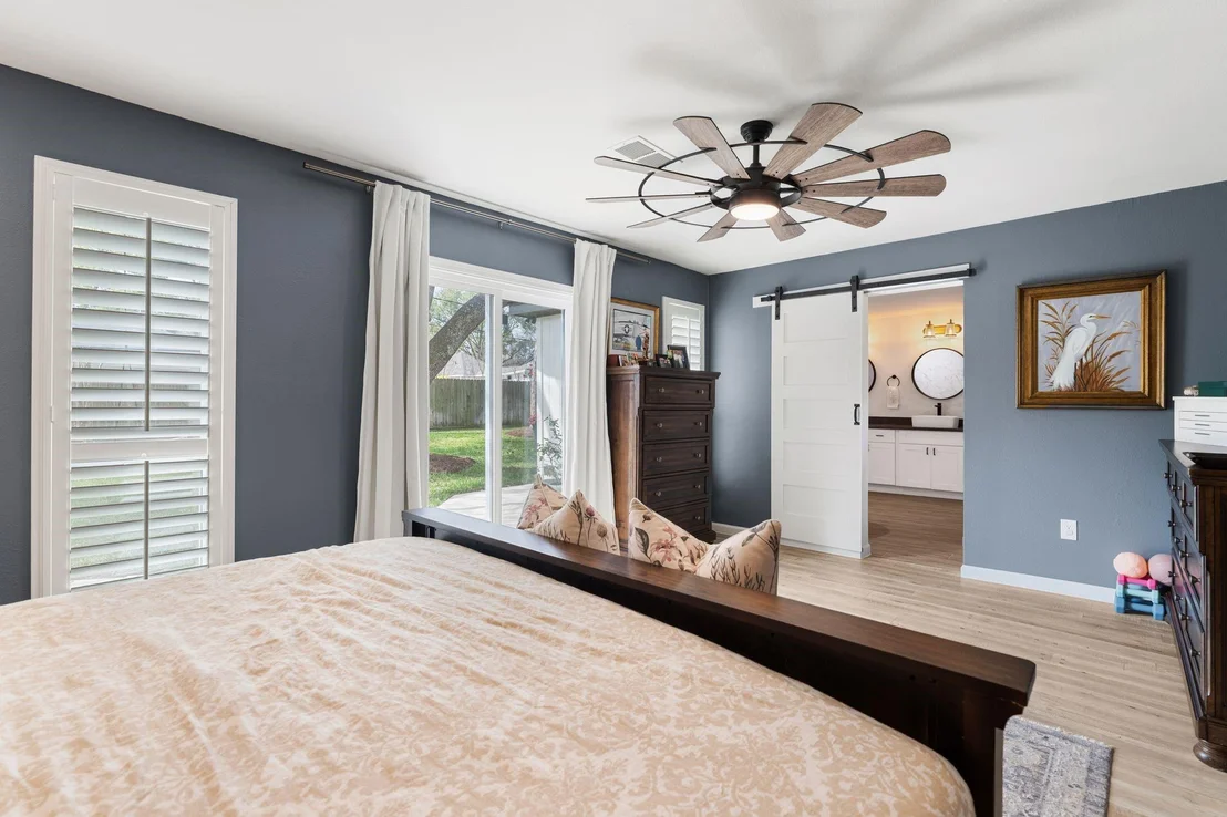 Photo of 10619 Cranbrook Road