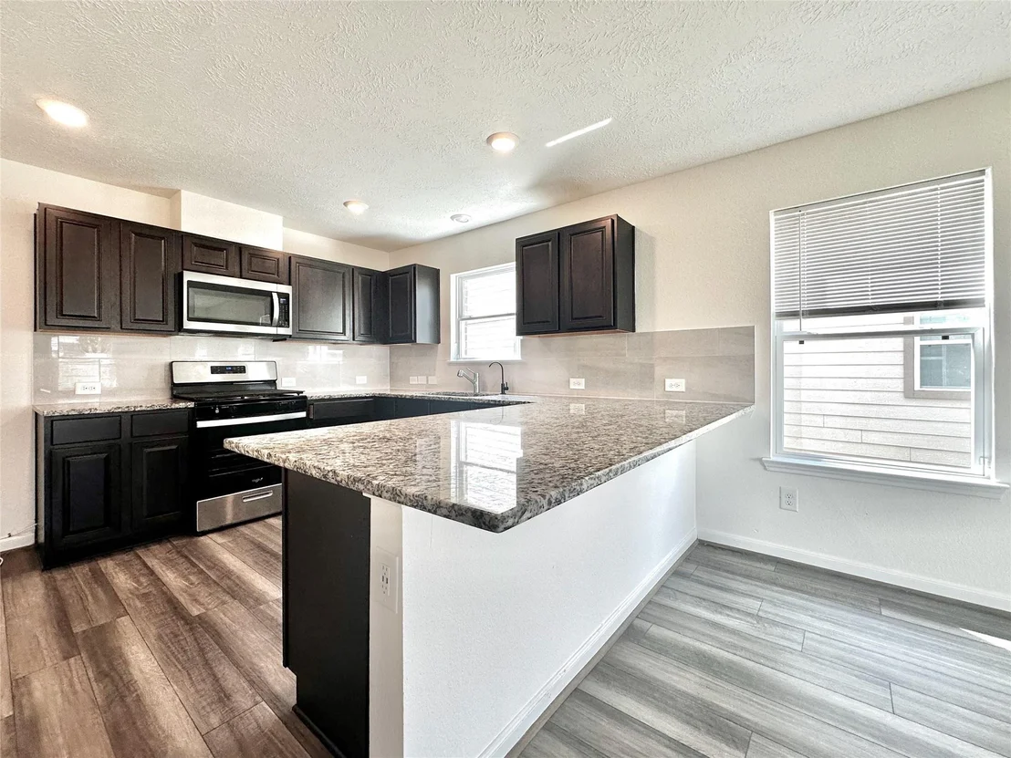 Photo of 5510 Eagle Sky Boulevard