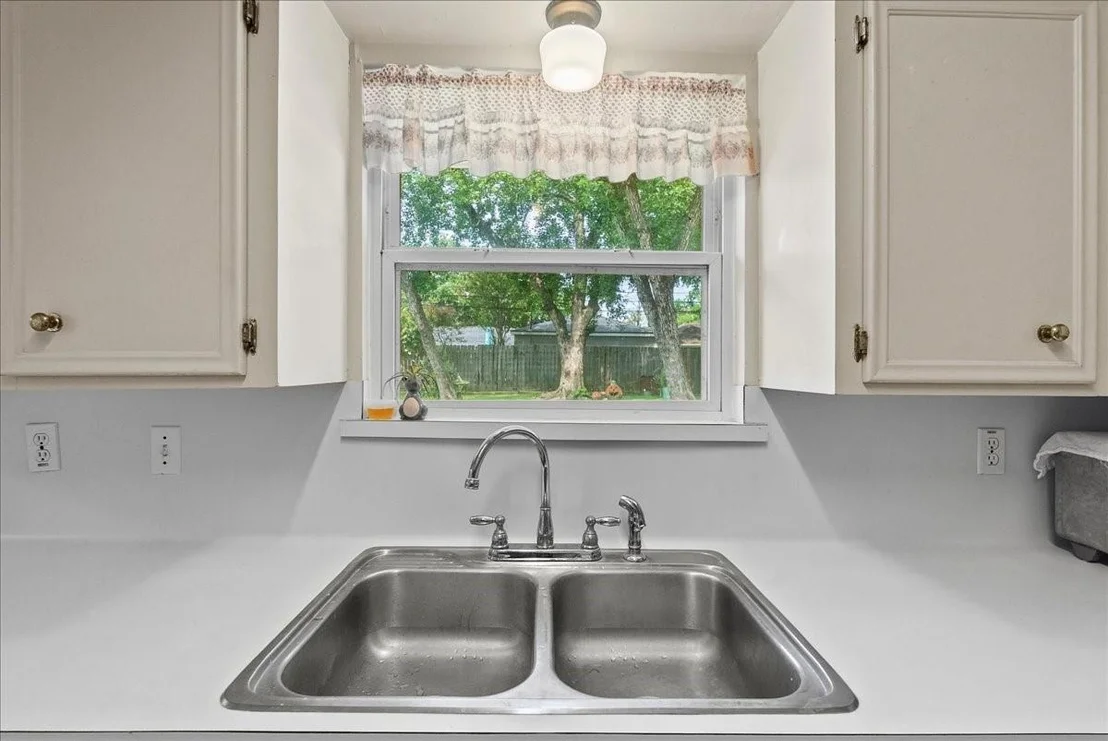 Photo of 11518 Mullins Drive