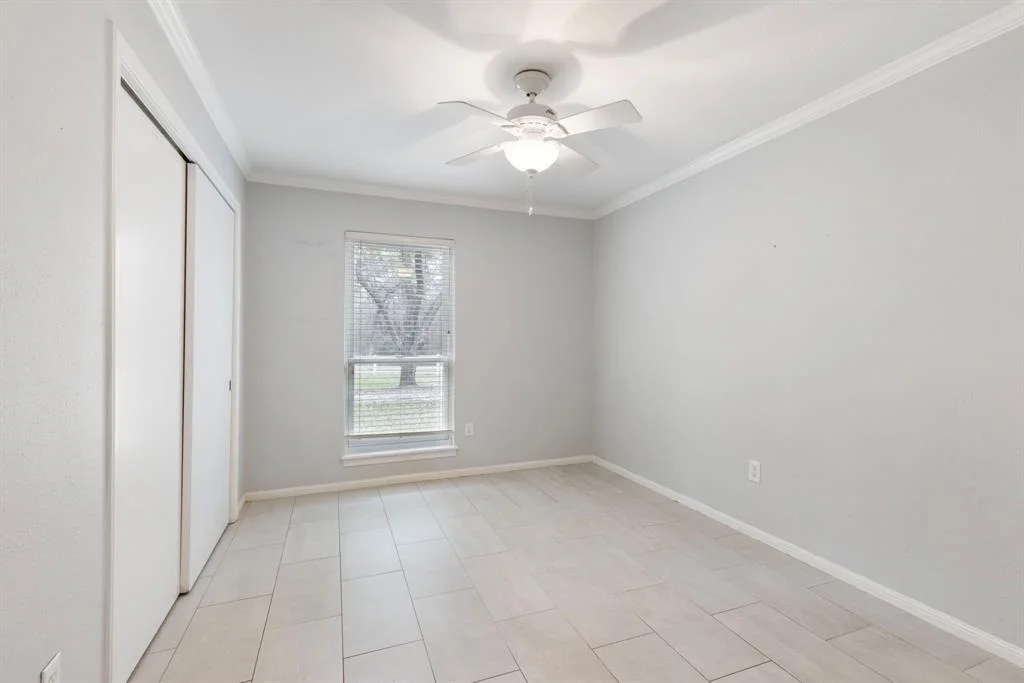 Photo of 16202 Surrey Lane
