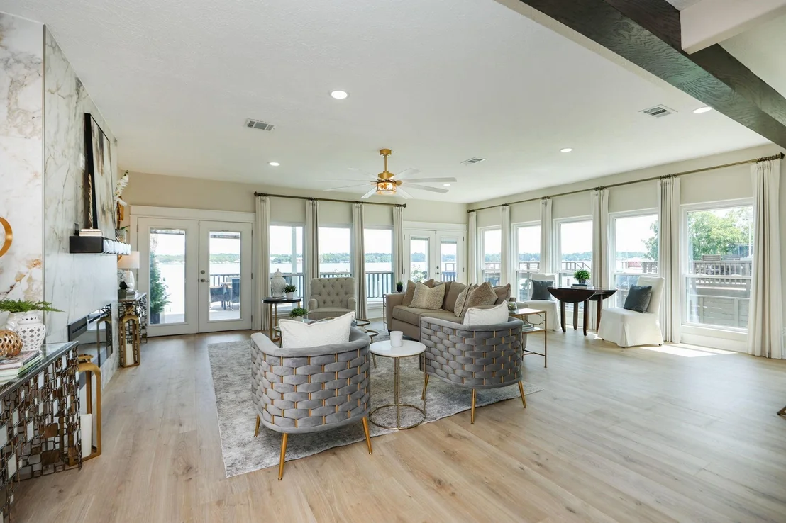 Photo of 848 Lake View Drive