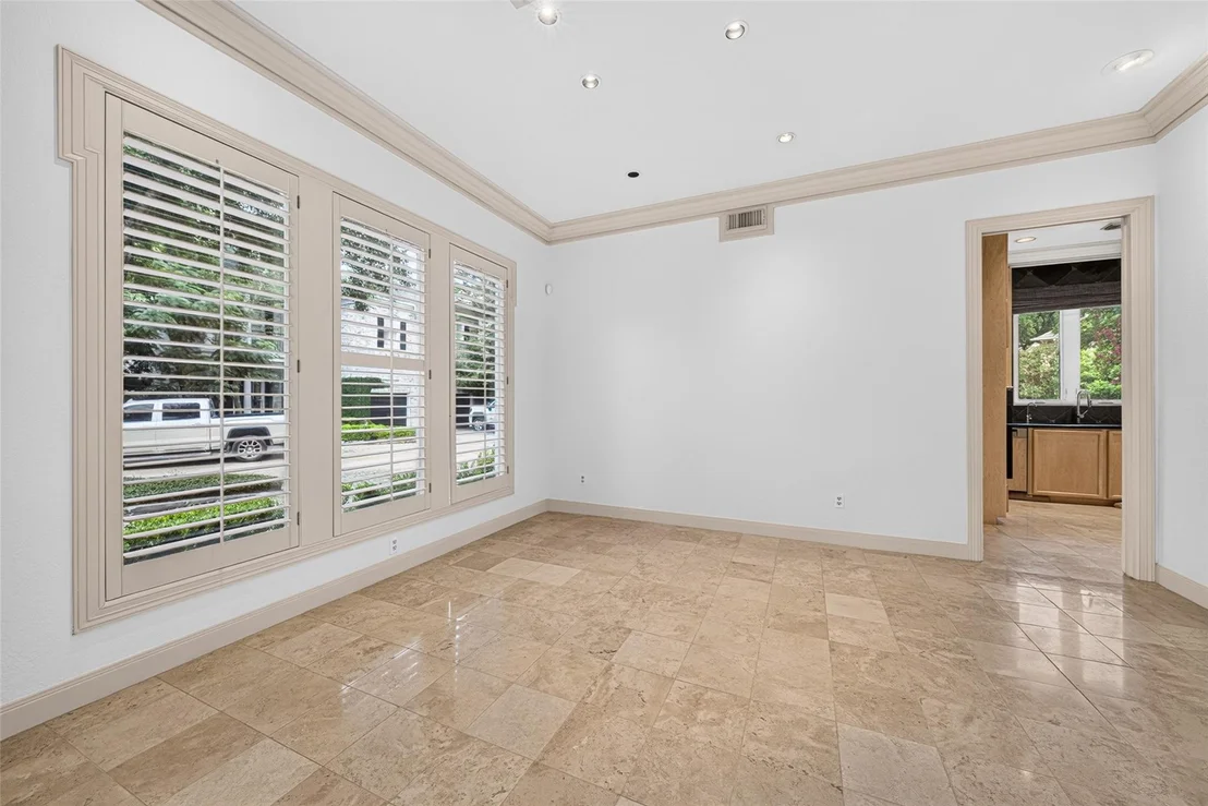 Photo of 2 W Terrace Drive