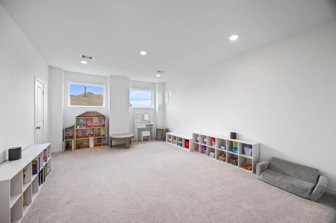 Photo of 15234 Kickapoo Cavern Drive