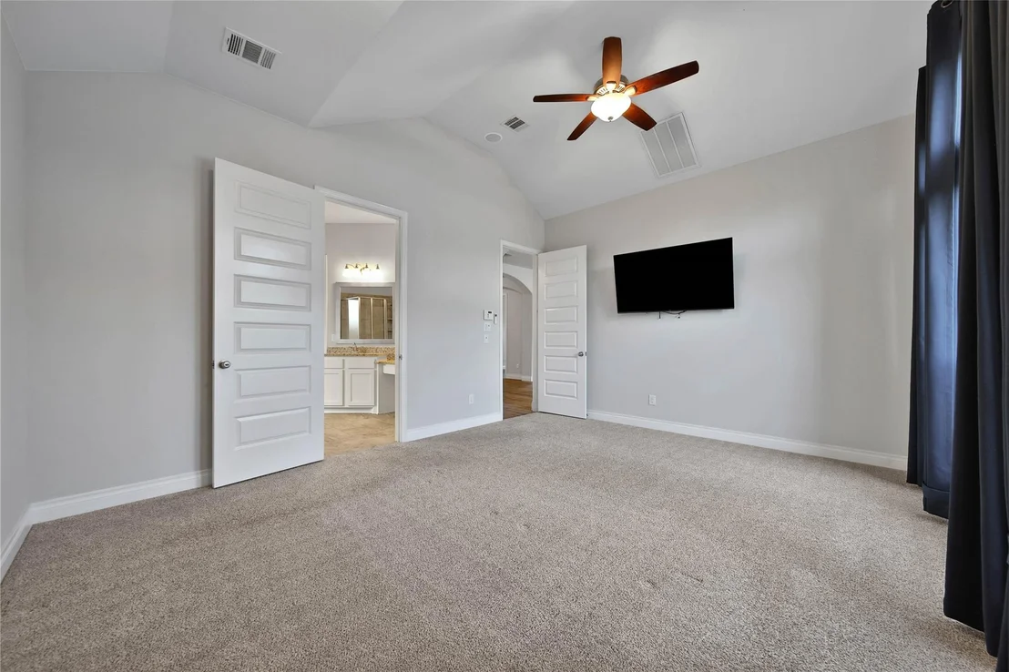 Photo of 28205 Woodland Bend Way