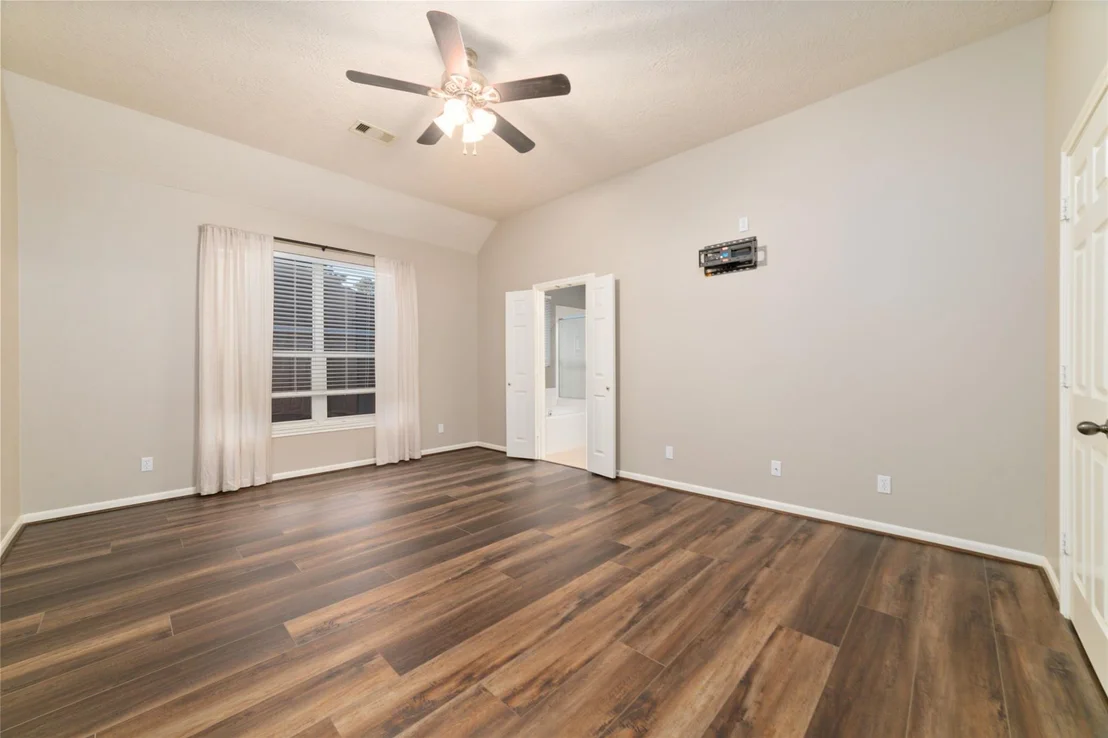 Photo of 3520 White Oak Point Drive