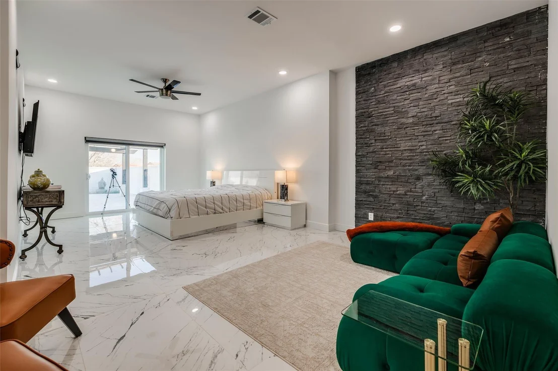 Photo of 4821 Walters Road