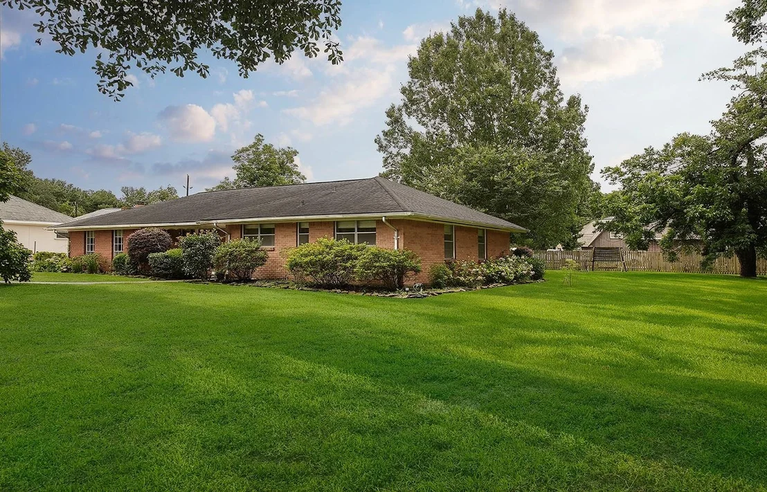 Photo of 2403 Micliff