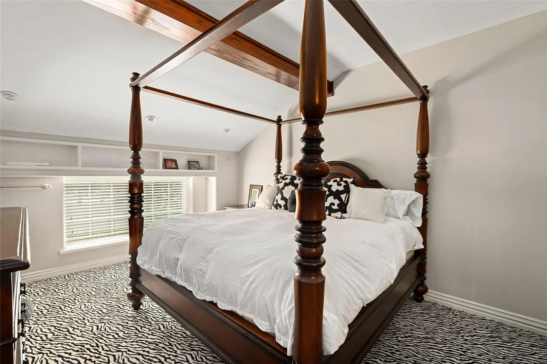 Photo of 15126 Walden Road