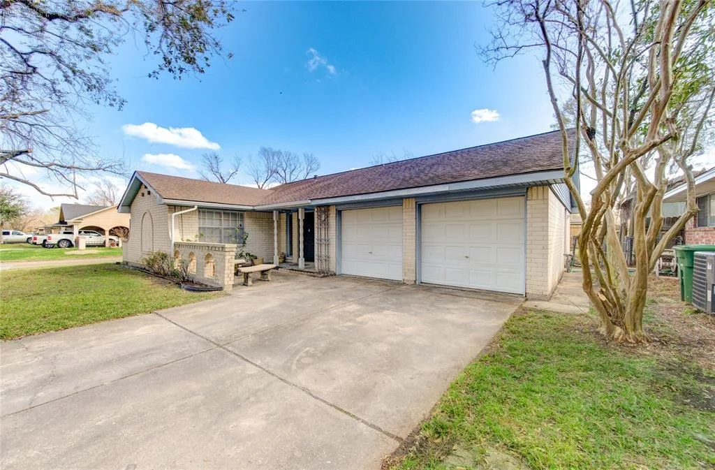 Photo of 6403 Oaknut Drive