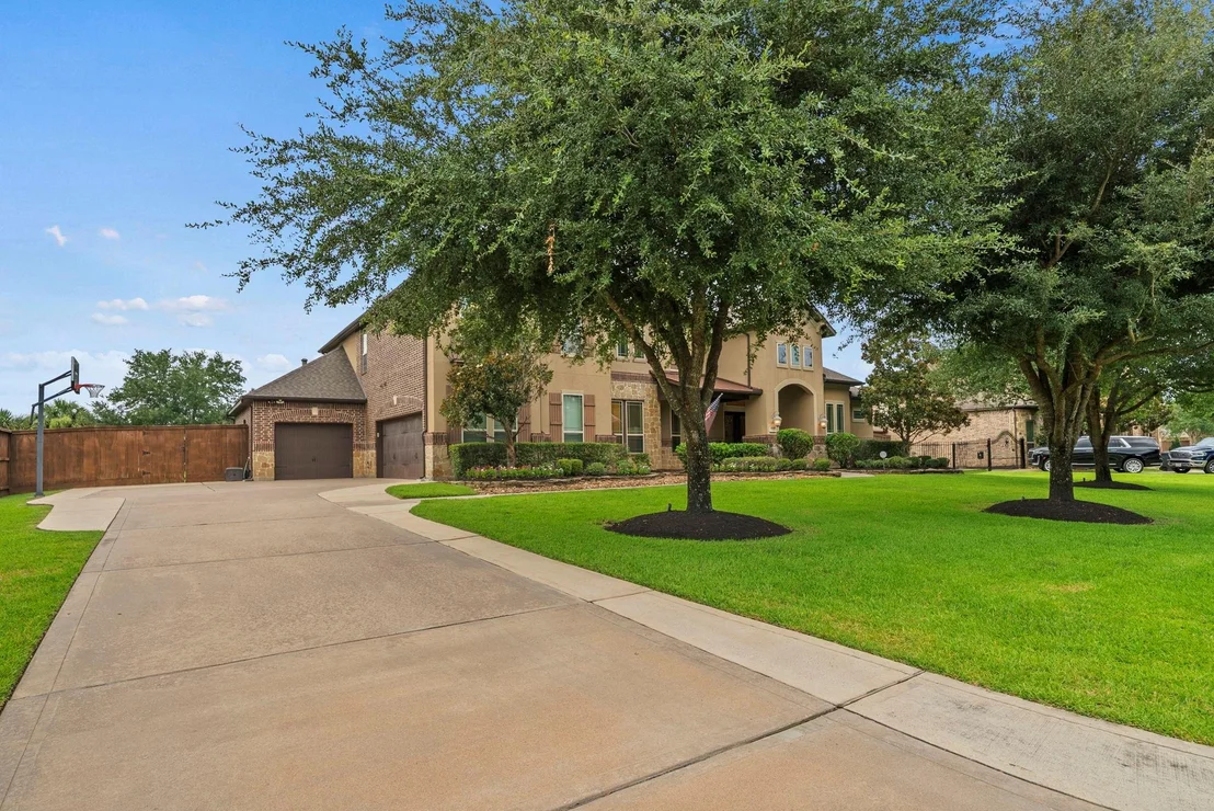 Photo of 21406 Harbor Water Drive