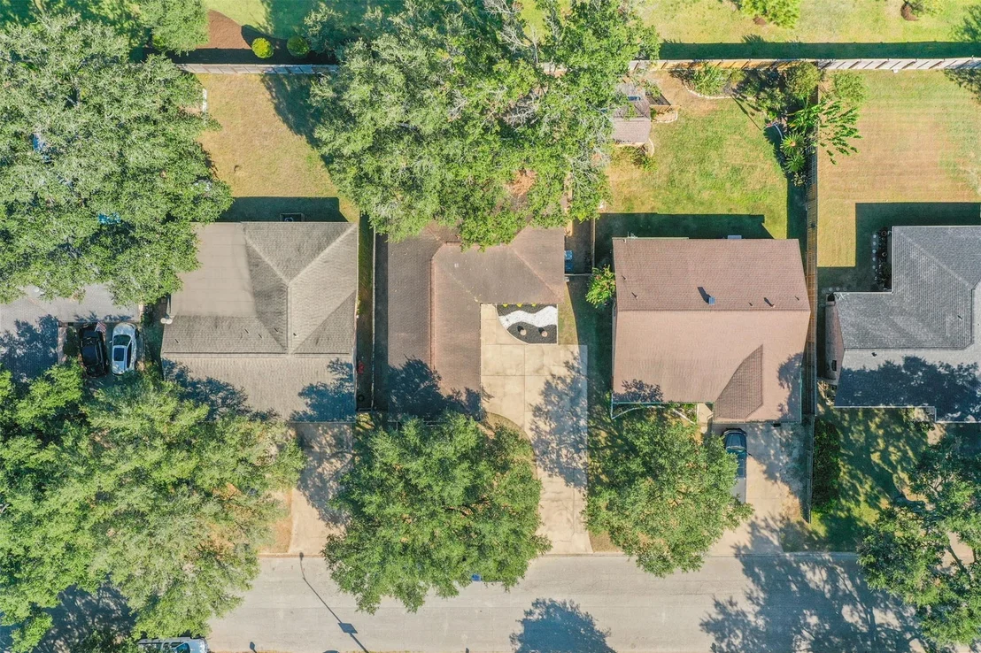 Photo of 2516 Village Circle Drive