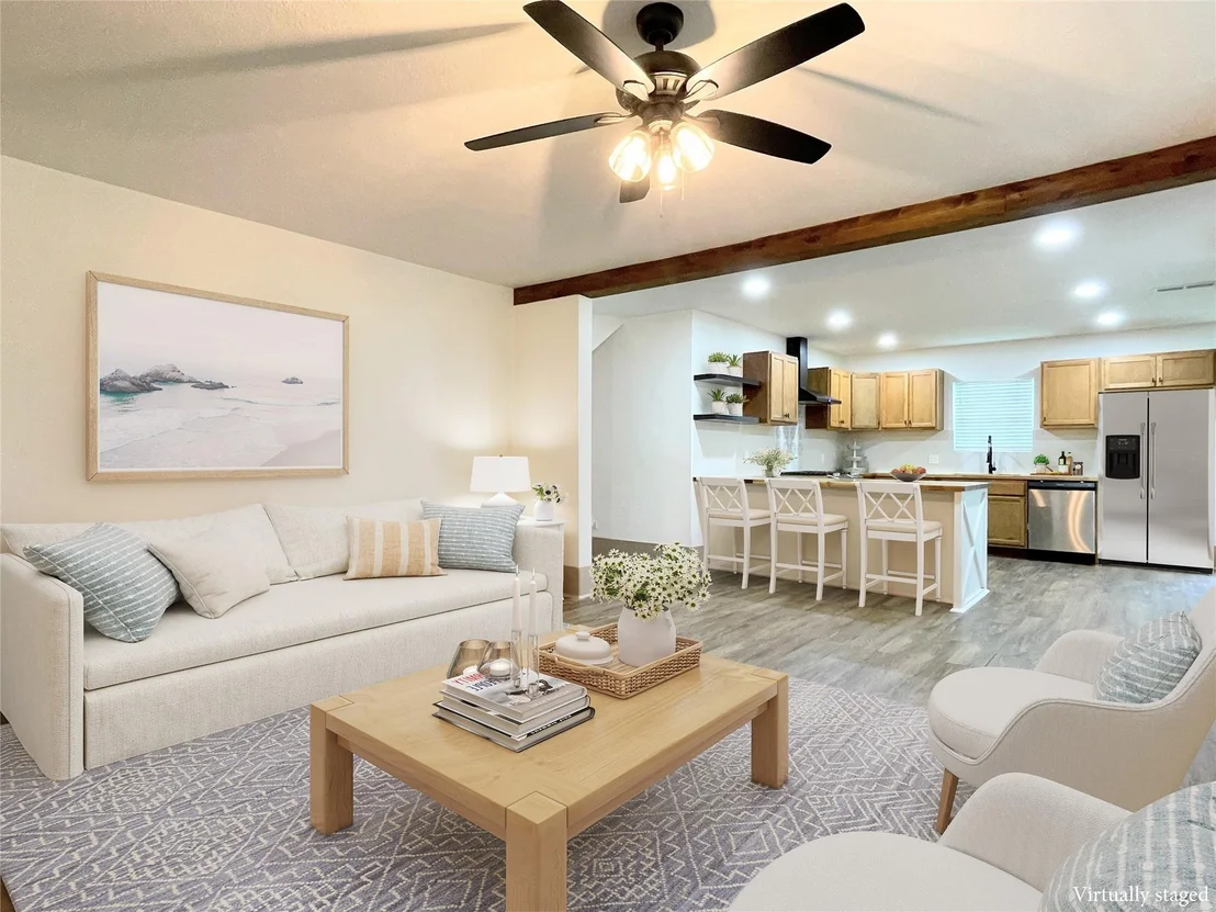 Photo of 210 W Crescent Drive