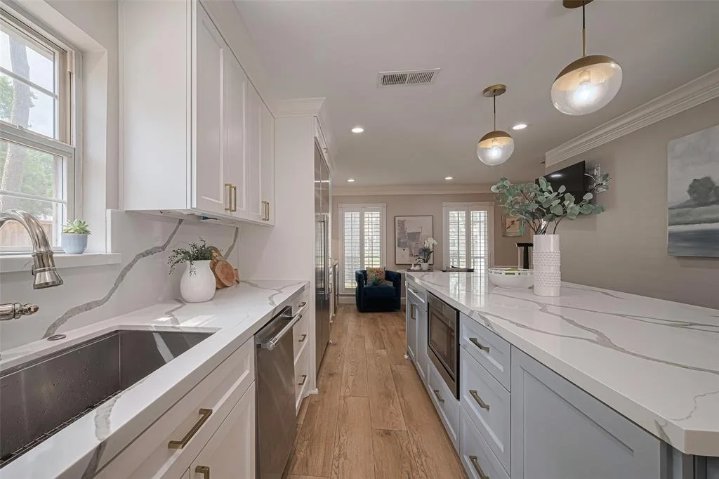 Photo of 14711 Carolcrest Drive