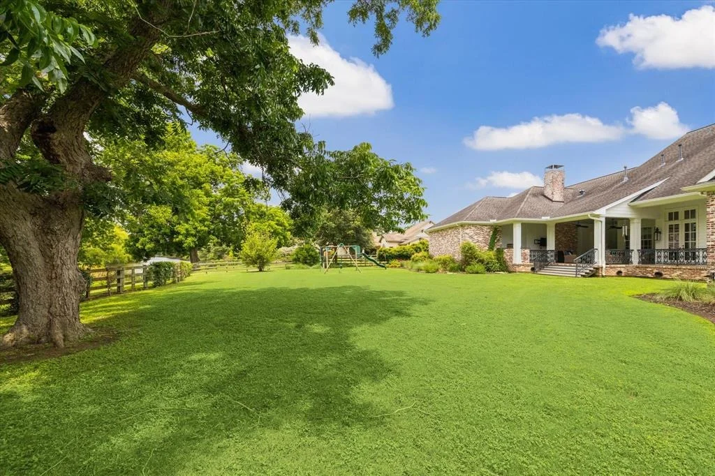 Photo of 31243 Riverlake Road