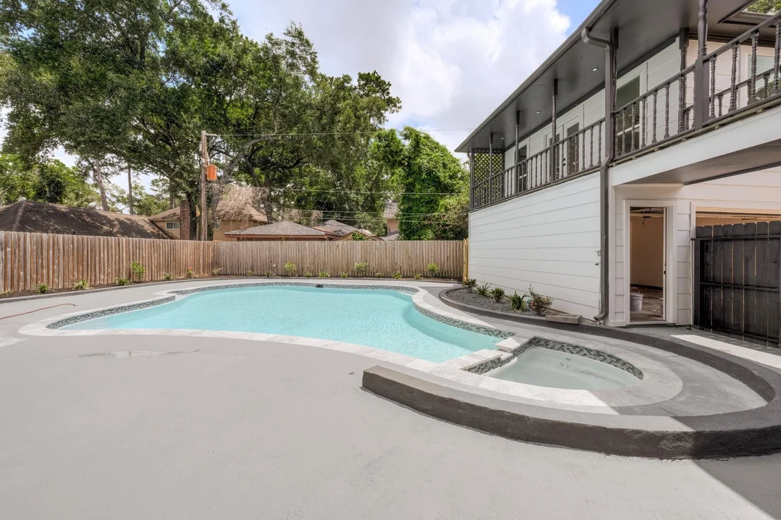 Photo of 3807 Midforest Drive