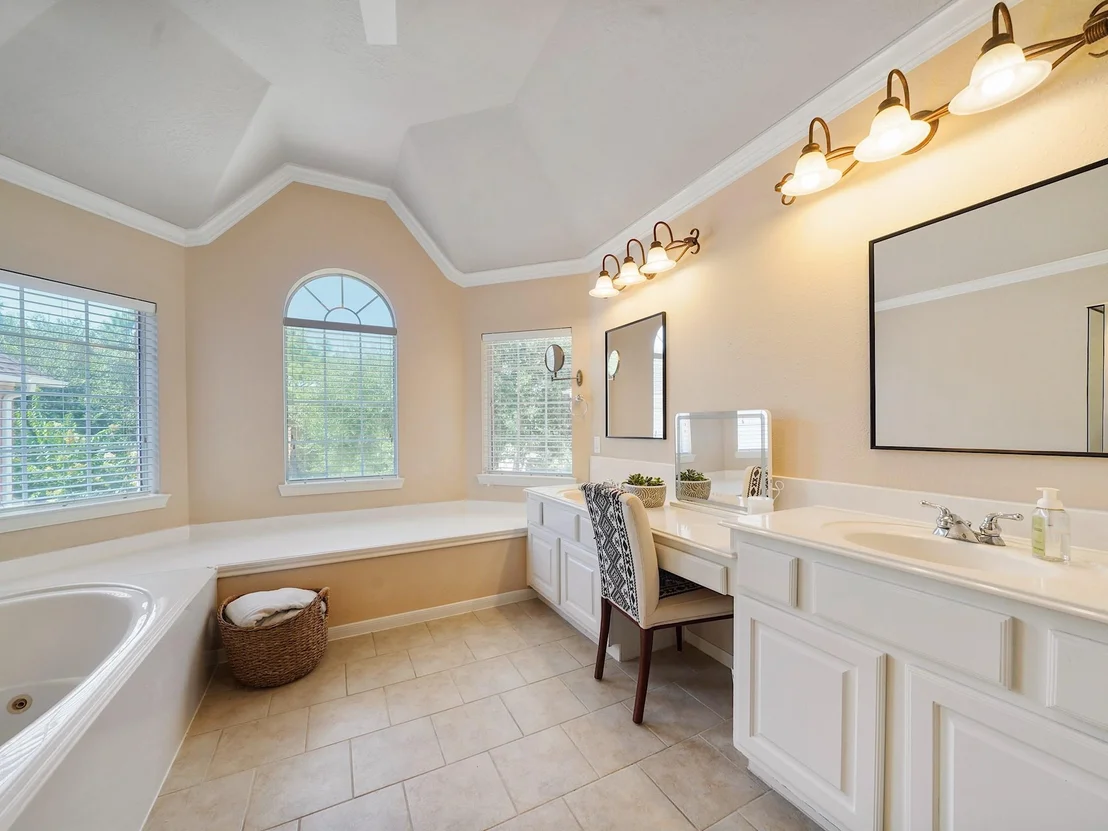 Photo of 4438 Eden Point Lane